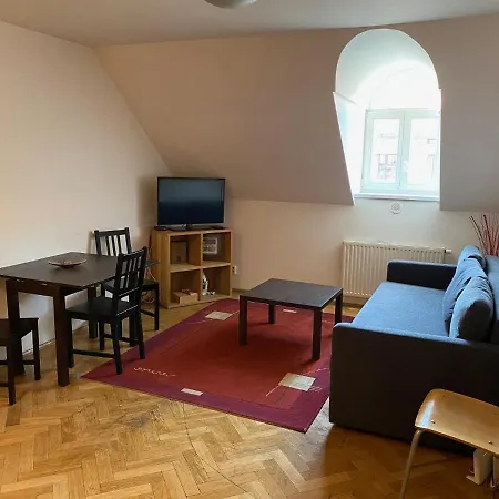 Florenc Lägenhet